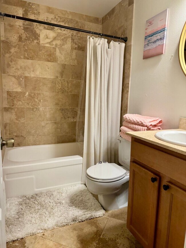 Building Photo - South Tampa Condo