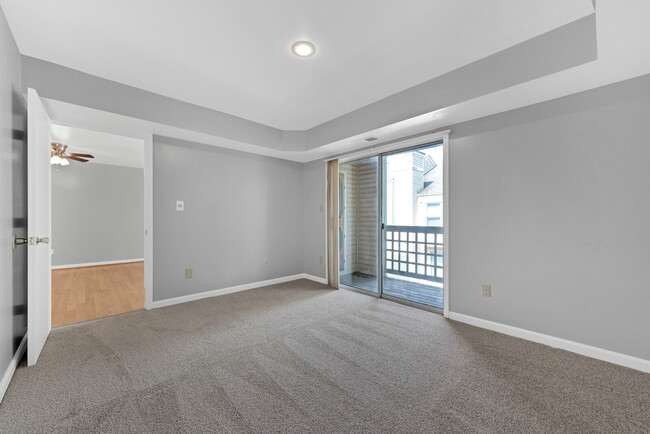 Building Photo - 102 Lantana Ln