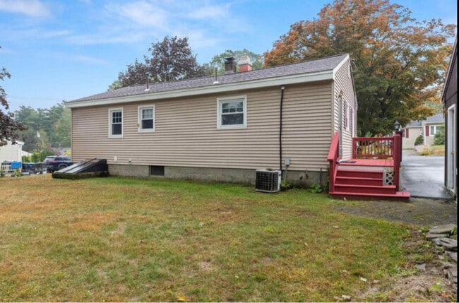 Building Photo - 22 Henry St