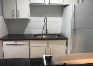 Building Photo - 8110 Skillman St