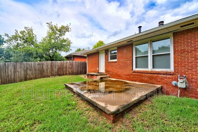 Building Photo - 2622 NW 42nd St