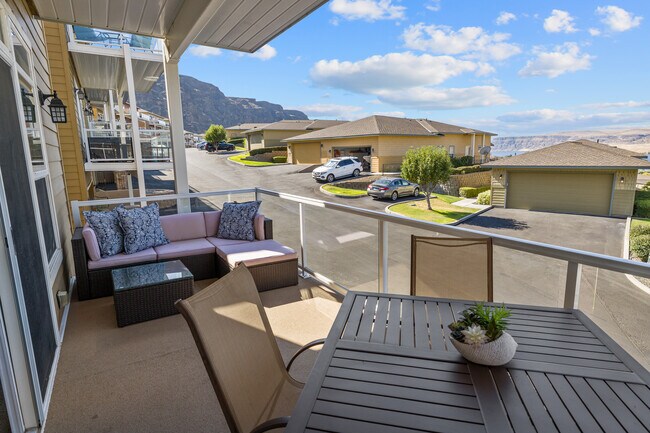 Building Photo - 9287 Riverview Way NW