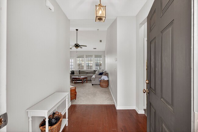 Building Photo - 7736 Kinston St