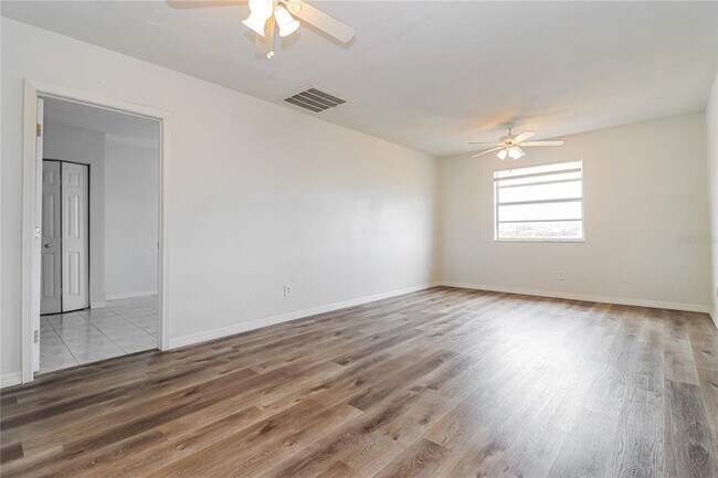 Building Photo - 2740 38th St S