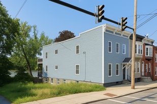 Building Photo - 107 2nd Ave