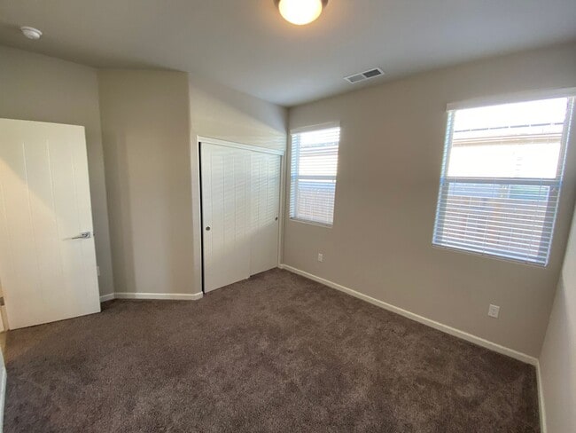 Building Photo - Great Home in Sparks