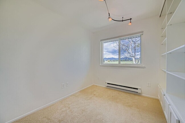 Building Photo - 1858 Centaur Cir