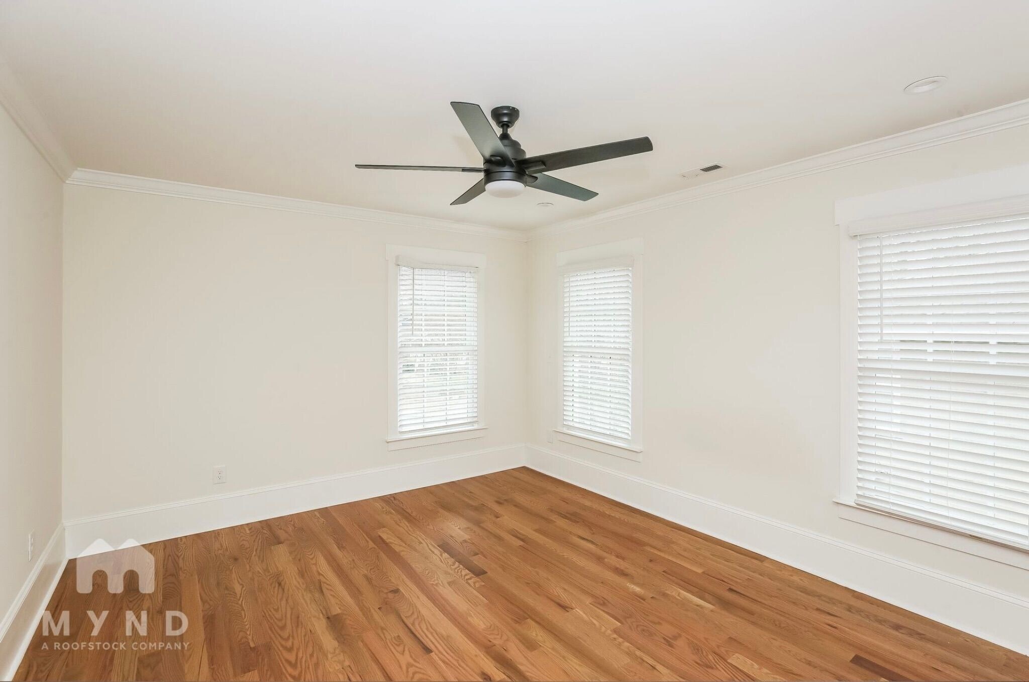 Building Photo - 1706 S Mint St