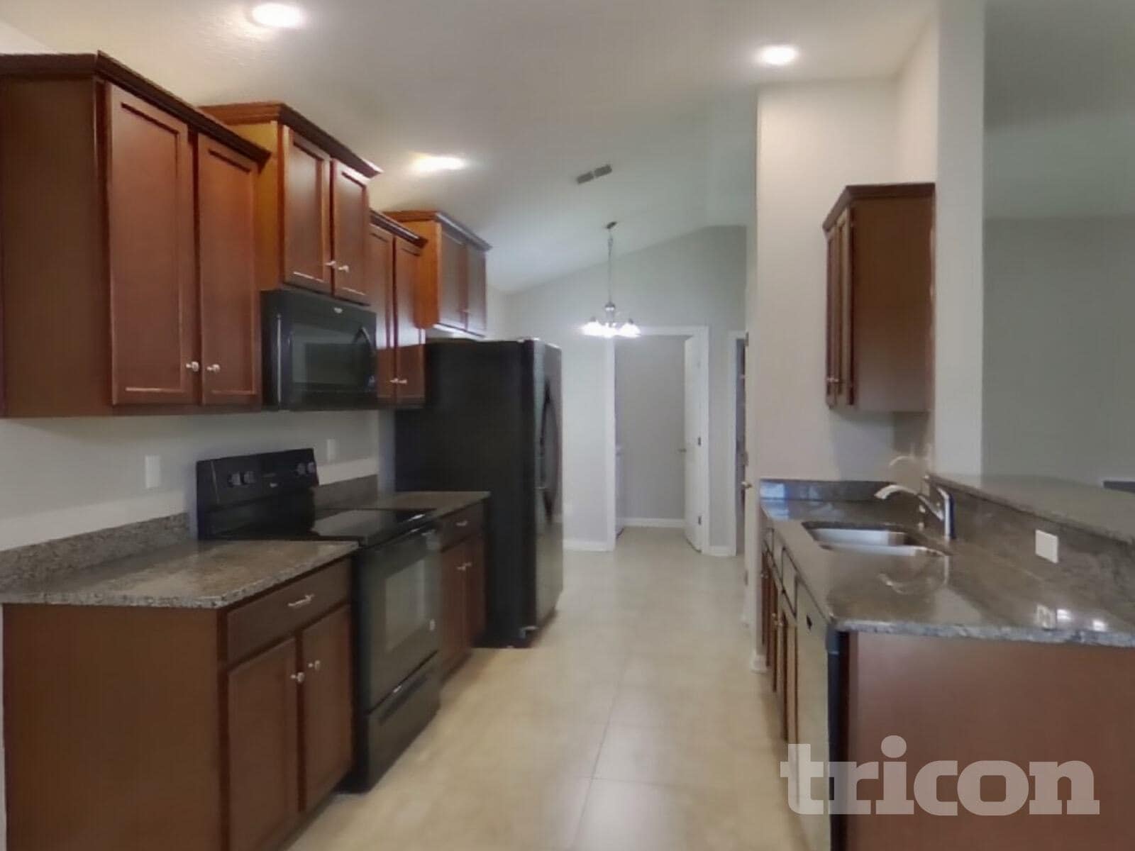 Building Photo - 97723 Albatross Dr