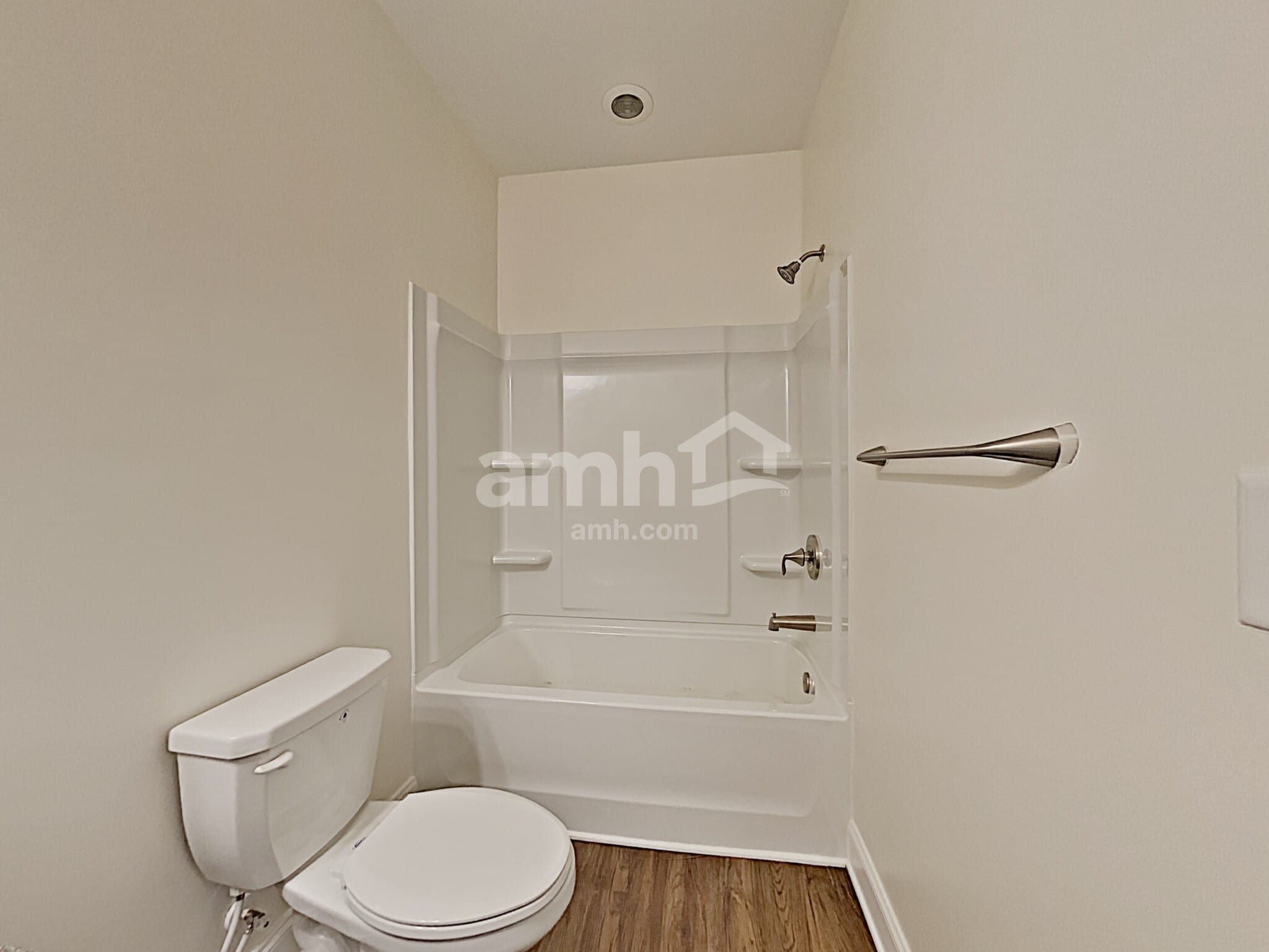 Building Photo - 154 Lindridge Dr NE
