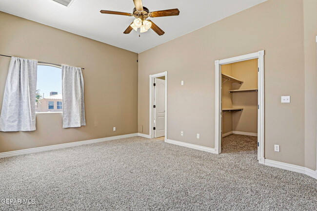 Building Photo - 3727 Grand Bahamas Dr
