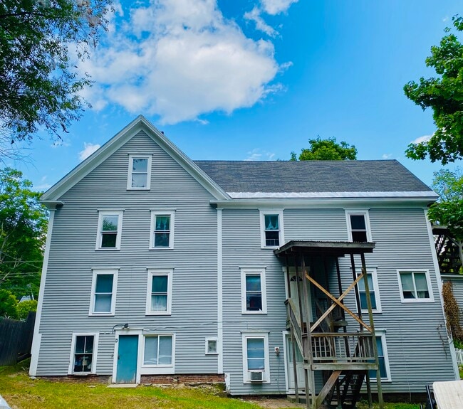 46 Russell St 46 Russell St Plymouth NH 03264 Apartment Finder