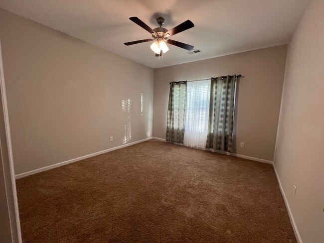 Building Photo - 3177 Mayflower Ln