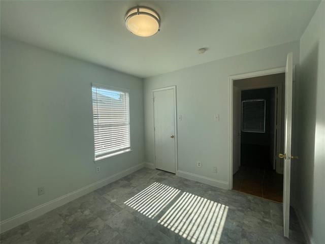 Building Photo - 1267 Cleardale Dr