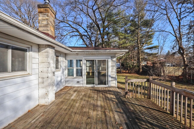 Building Photo - 1320 54th St SE