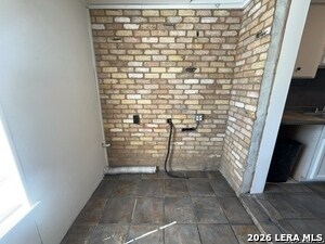 Building Photo - 6003 Highfield St