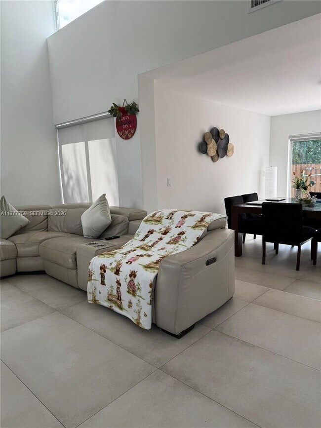 Building Photo - 15856 SW 112th Terrace