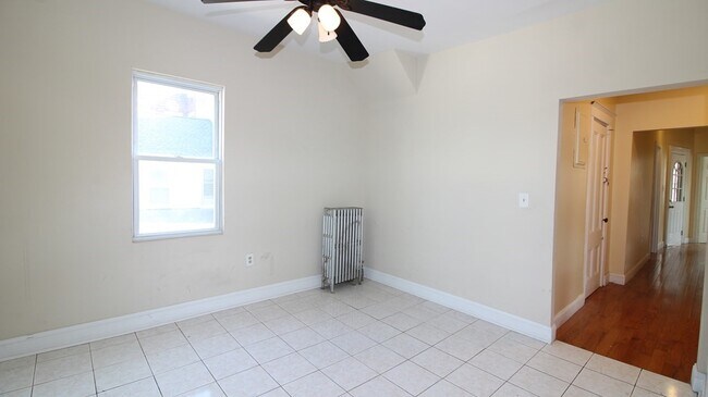 Building Photo - 46 Franklin St