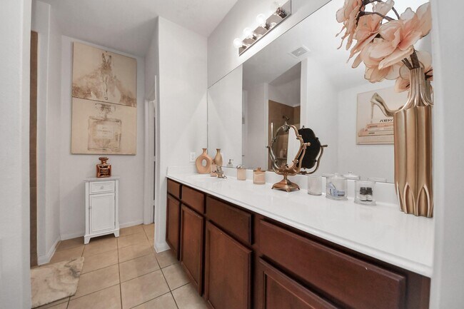 Building Photo - 9423 Grand Spark Dr