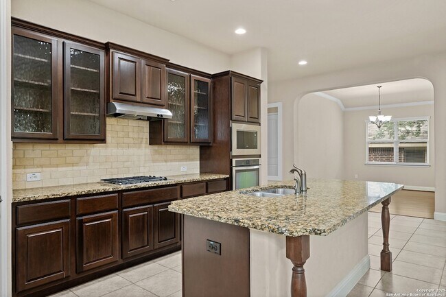 Building Photo - 723 Viento Point