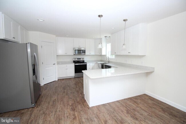 Building Photo - 83 Cherry Blossom Ct