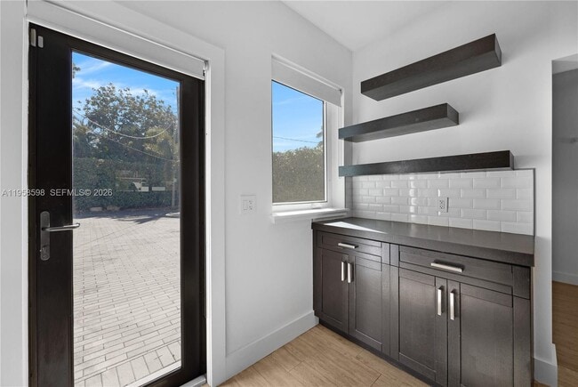 Building Photo - 6476 SW 10th Terrace