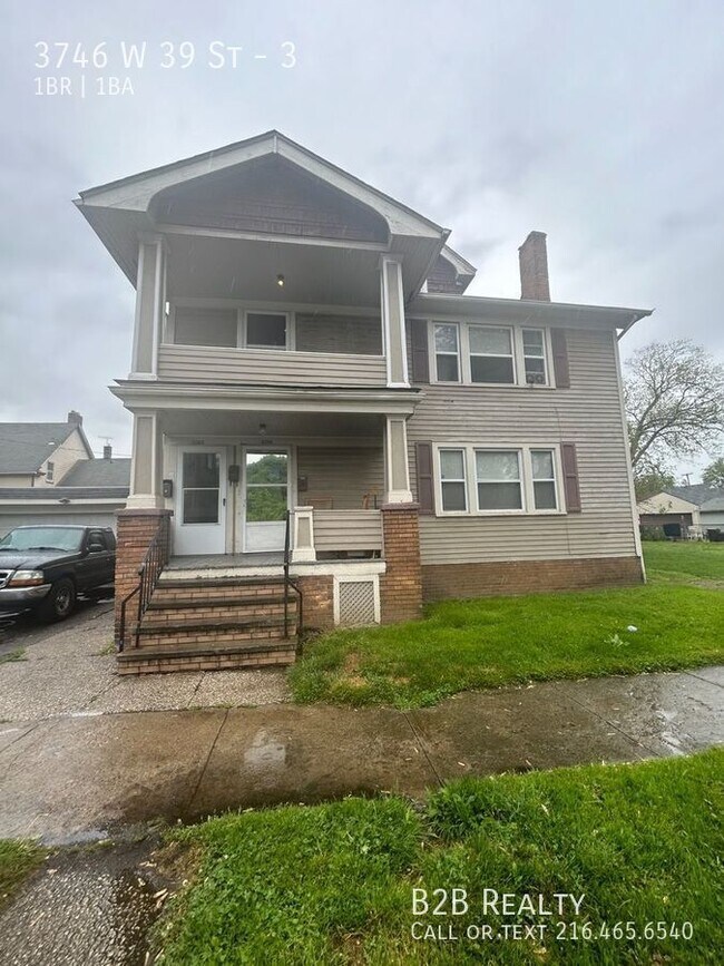 Primary Photo - 3746 W 39th St