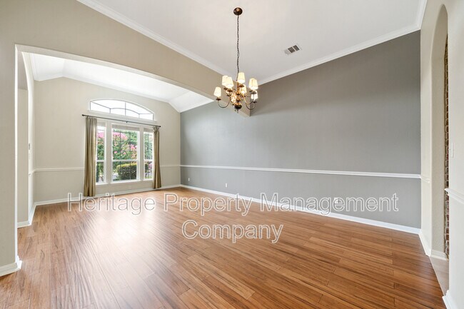 Building Photo - 8627 Magdalena Run