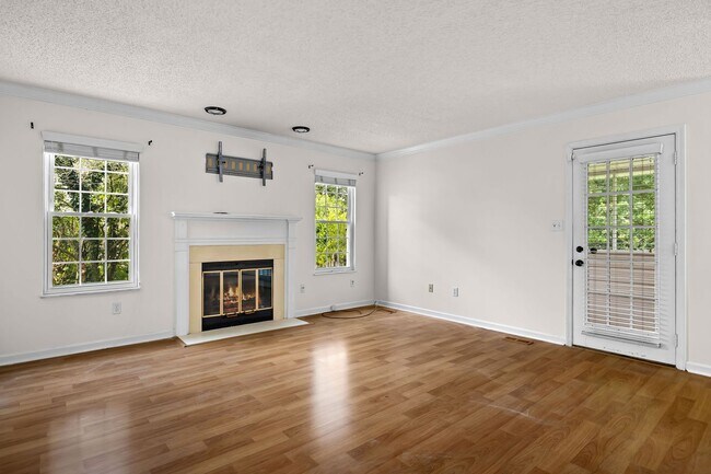 Building Photo - 8807 Ryegate Dr