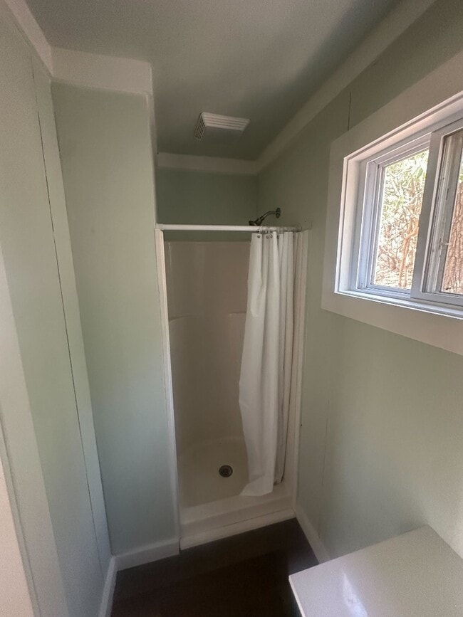 Building Photo - 2015 Union School Rd SW