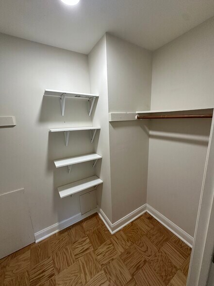 Building Photo - 10850 Green Mountain Cir