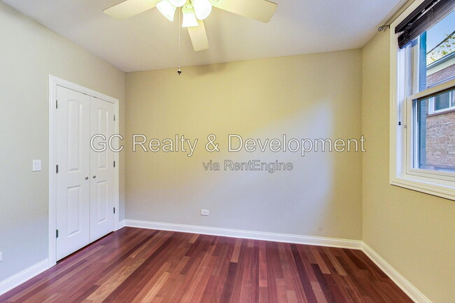 Building Photo - 4610 N Ashland Ave