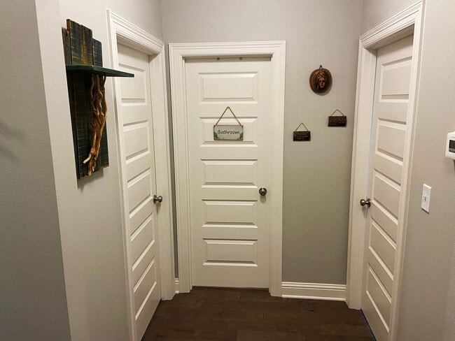 Building Photo - 166 Cullom Dr