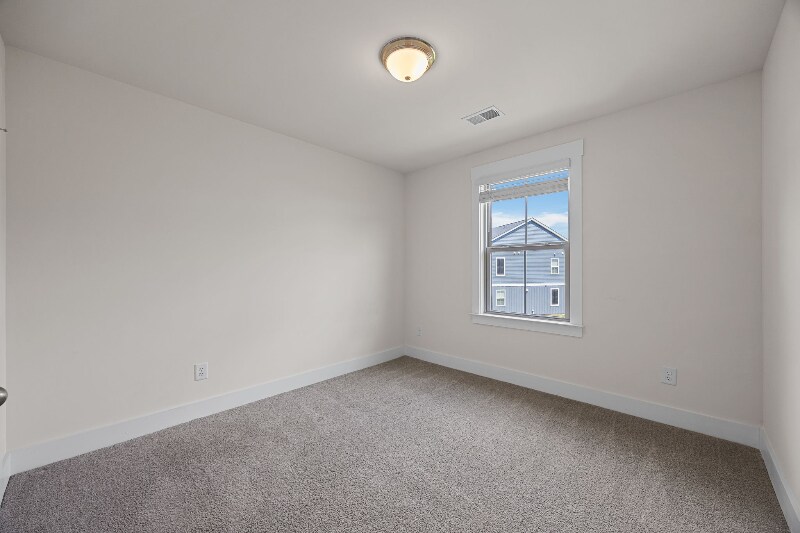 Building Photo - 7668 Park Gate Dr