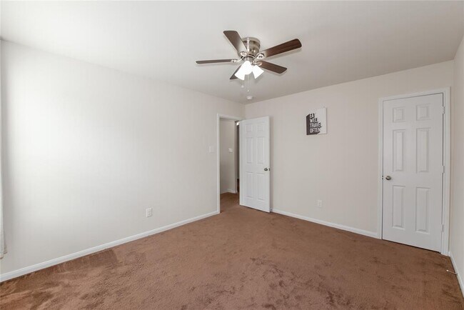 Building Photo - 2384 Elm Crossing Trail