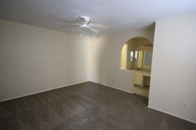 Building Photo - 24002 Silversmith Ln