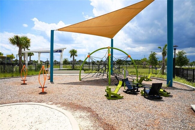 Building Photo - 13131 Pergola Ave