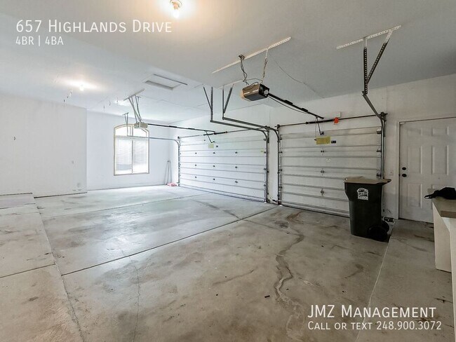 Building Photo - 657 Highlands Dr