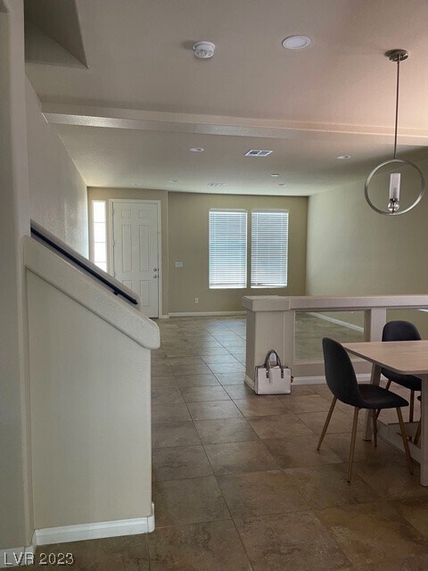 Building Photo - 6490 Parrot Ridge Ct