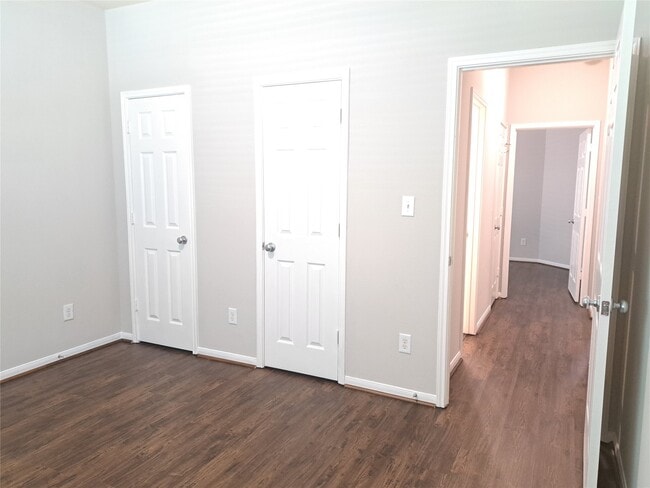 Building Photo - 26315 Fox Ridge Ln