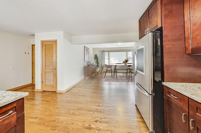 Building Photo - 1108 Fortuna Ave