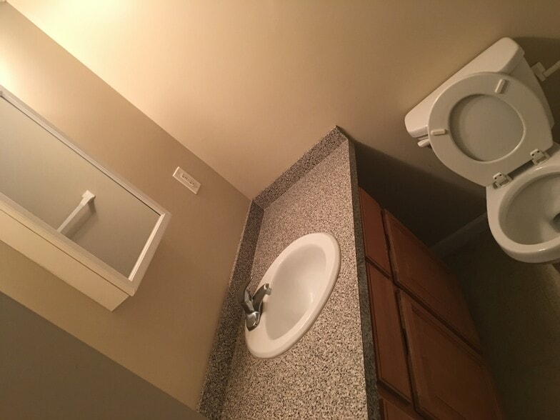 Building Photo - 446 Broadway