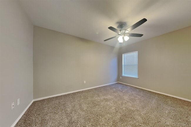 Building Photo - 26849 Armor Oaks Dr