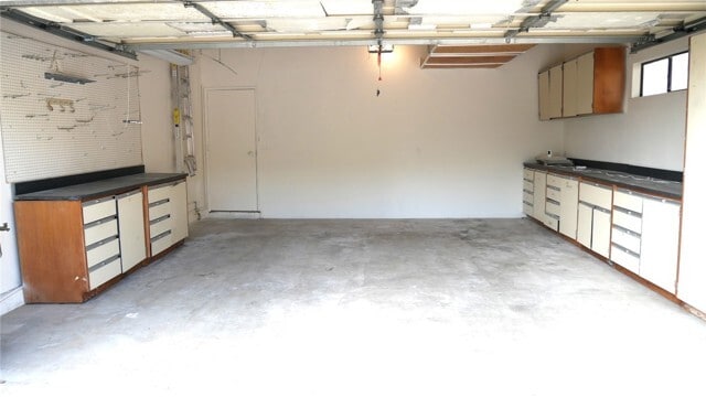 Building Photo - 16371 Chella Dr