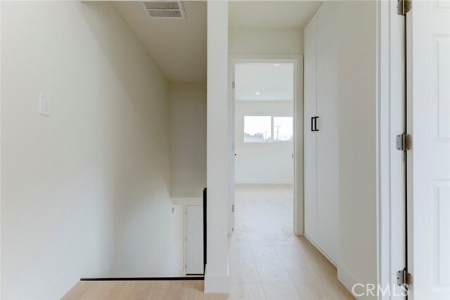 Building Photo - 9917 Marcus Ave