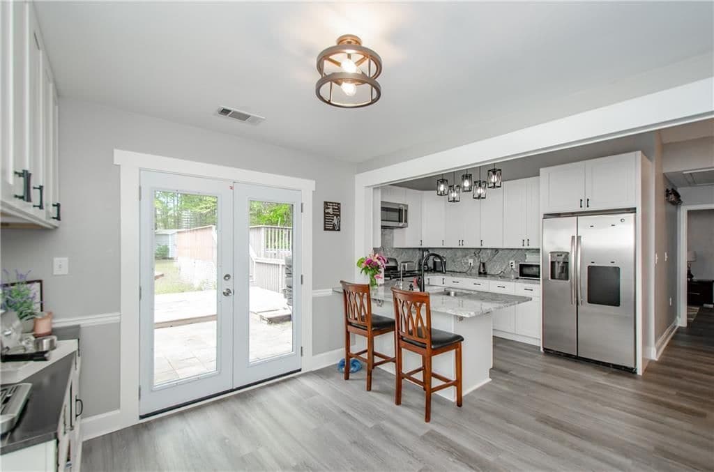 Building Photo - 238 Knob Hill Dr