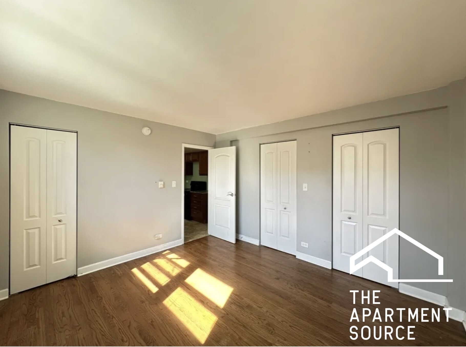 Building Photo - 7630 N Milwaukee Ave