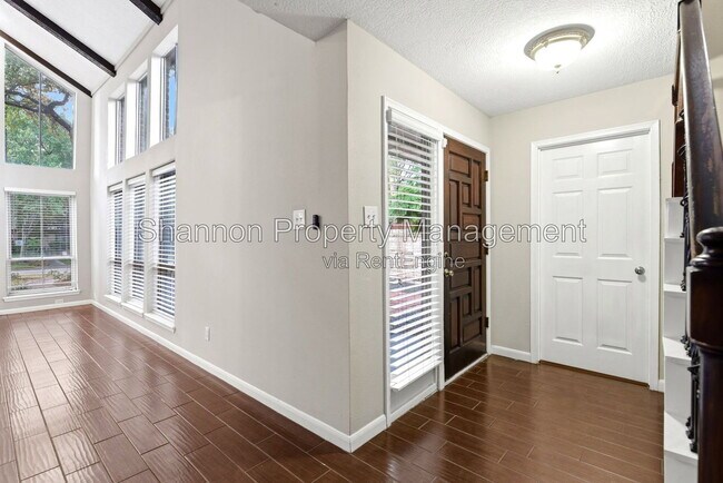 Building Photo - 6307 Jadecrest Dr