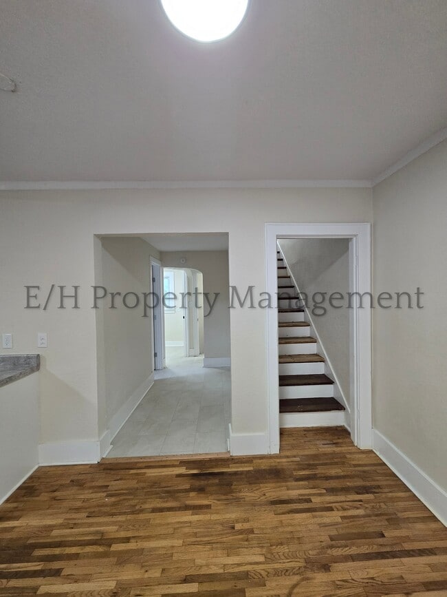 Building Photo - 244 N Athenian Ave