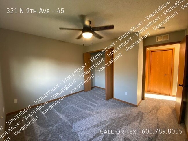 Building Photo - 321 9th Ave